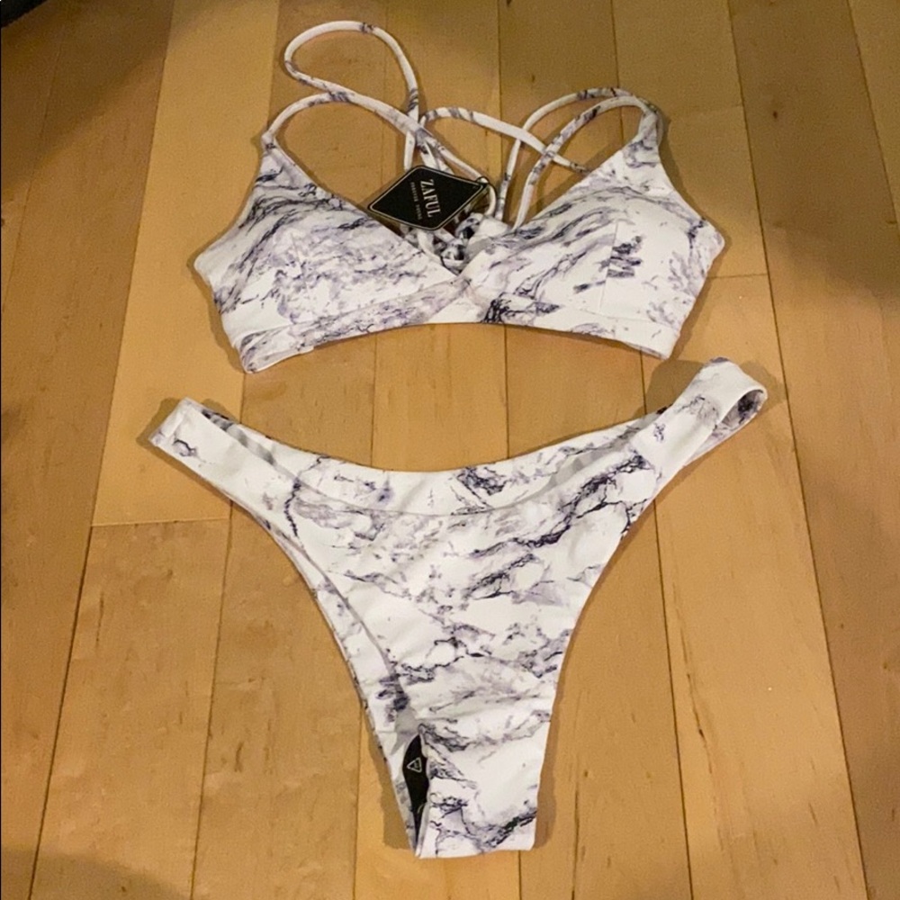 BNWT zaful bikini. Size medium
